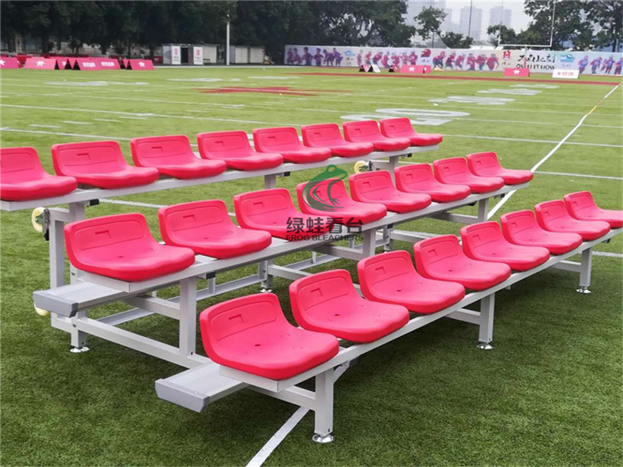 三層鋁合金簡易看臺-低靠背中空吹塑椅 三層鋁合金簡易看臺-低靠背中空吹塑椅