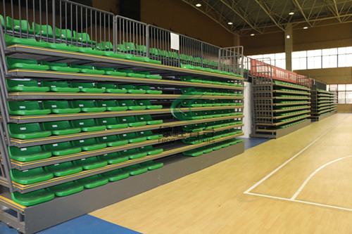 前置式低靠背座椅伸縮看臺(tái)