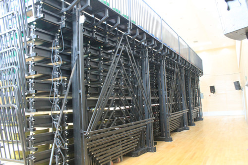 廣州開發(fā)區(qū)第一幼兒園伸縮看臺