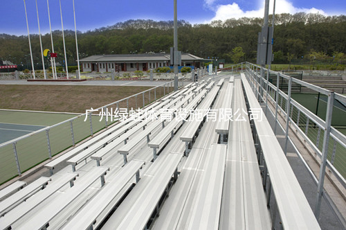 中國(guó)網(wǎng)球?qū)W院網(wǎng)球場(chǎng)八層鋁制看臺(tái)