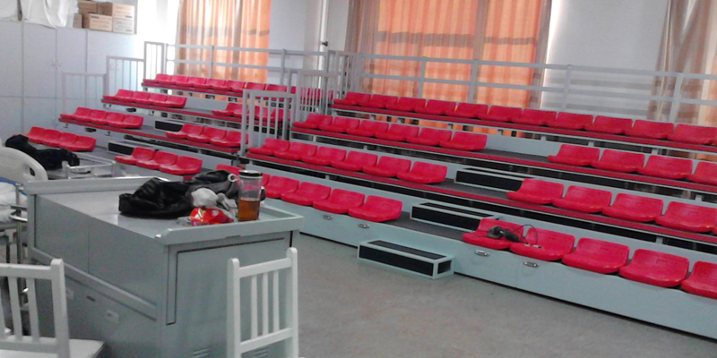 山西太原衛(wèi)生學(xué)校實驗室采購綠蛙伸縮看臺 山西太原衛(wèi)生學(xué)校實驗室采購綠蛙伸縮看臺