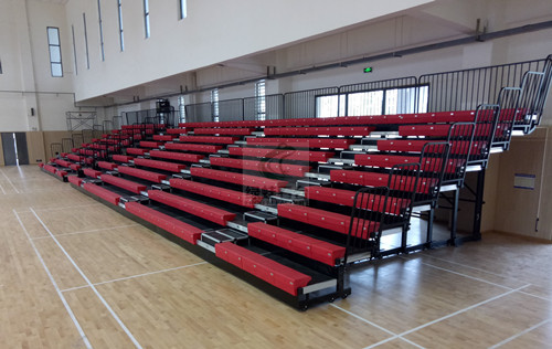 荊州中學(xué)新校區(qū)體育館伸縮看臺(tái)