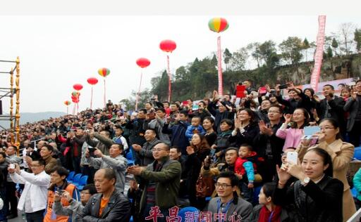 賽車時(shí)代》播報(bào)綠蛙看臺(tái)參與的賽車活動(dòng)