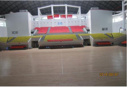 綠蛙看臺落戶雙峰體育中心