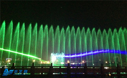 湘西吉首世紀廣場音樂噴泉的拼裝看臺