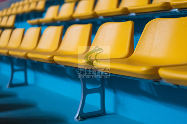 中空吹塑立裝中低靠背座椅看臺