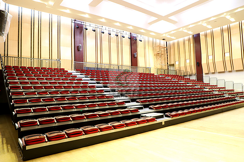 廣州第八人民醫(yī)院多功能廳伸縮看臺(tái)