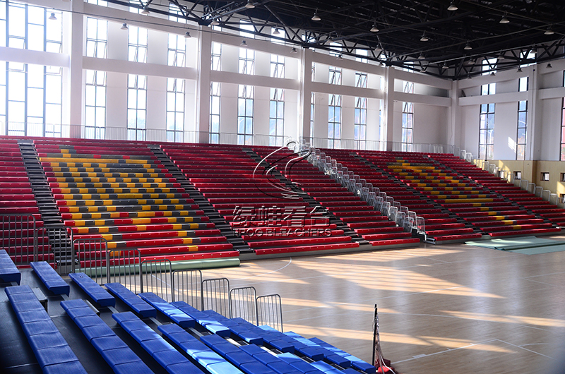 中小學校將步入伸縮看臺的時代