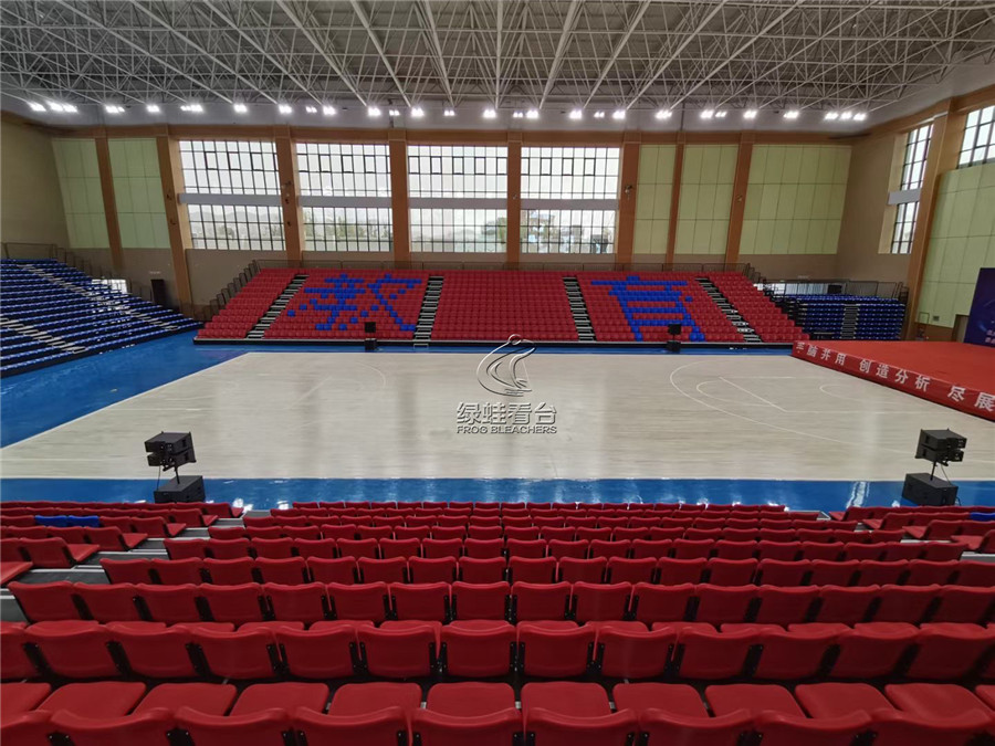 山丹新城區(qū)全民健身中心體育館看臺(tái)座椅