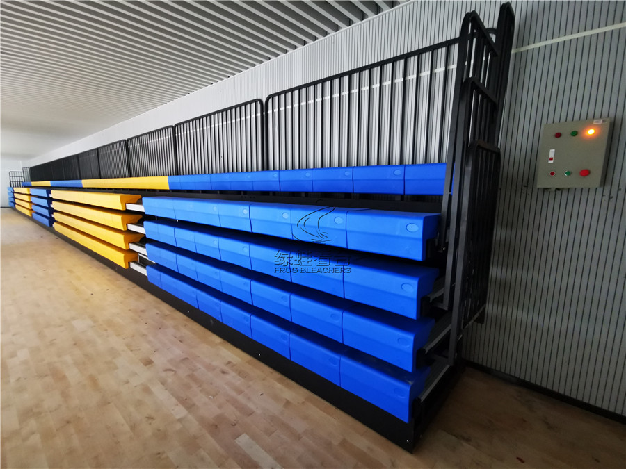 深圳沙壆學(xué)校體育館看臺(tái)座椅