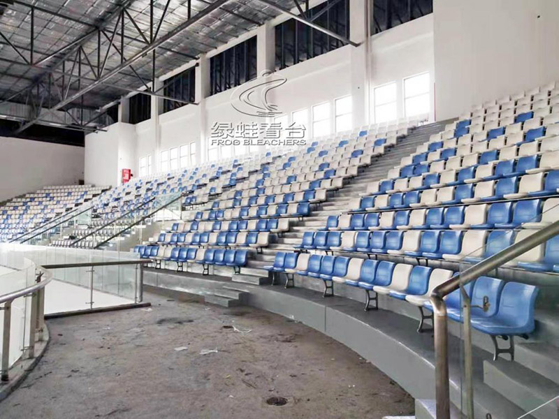廣東金融學(xué)院清遠(yuǎn)校區(qū)體育館設(shè)計(jì)固定看臺(tái)座椅