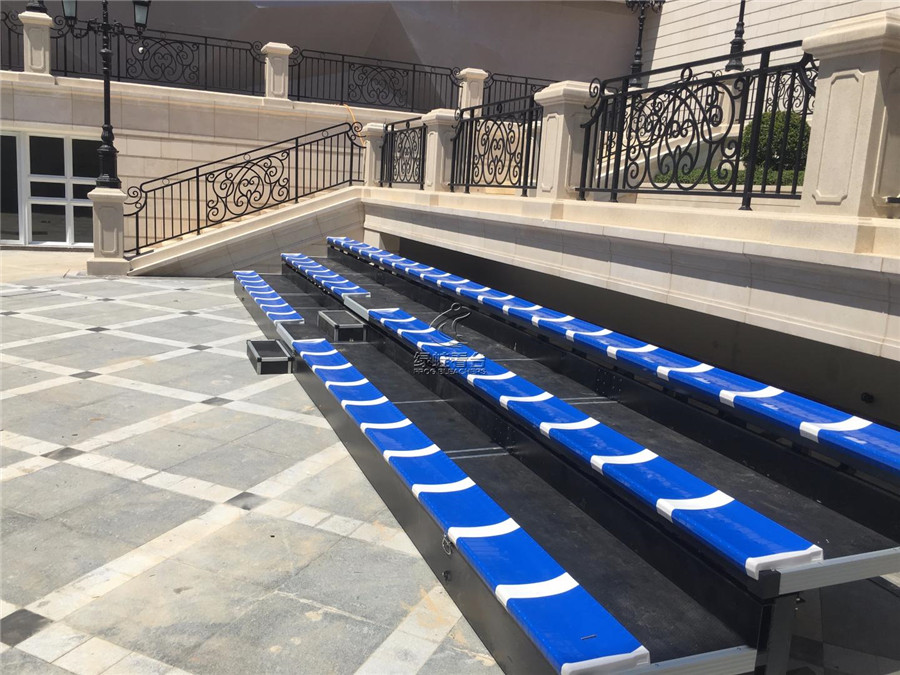 手動伸縮看臺-注塑平靠背座椅