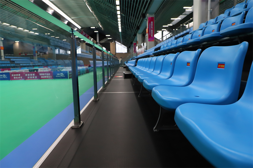 大亞灣區(qū)奧林匹克體育公園看臺座椅