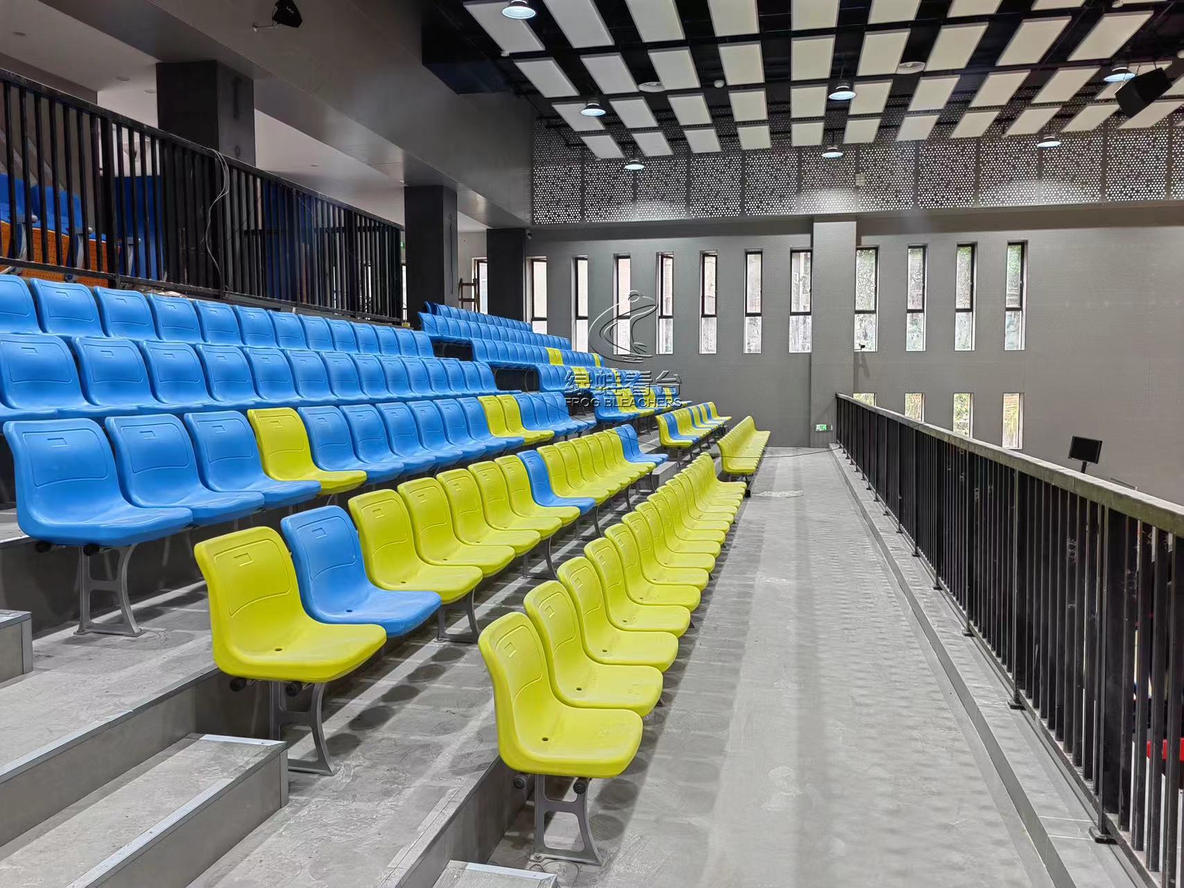 廣州真光中學體育館看臺座椅