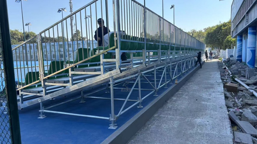 南沙體育館網(wǎng)球場室外拼裝看臺(tái)